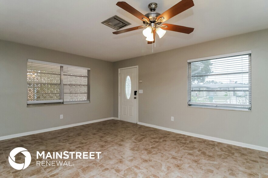 Building Photo - 2243 Austin Ave