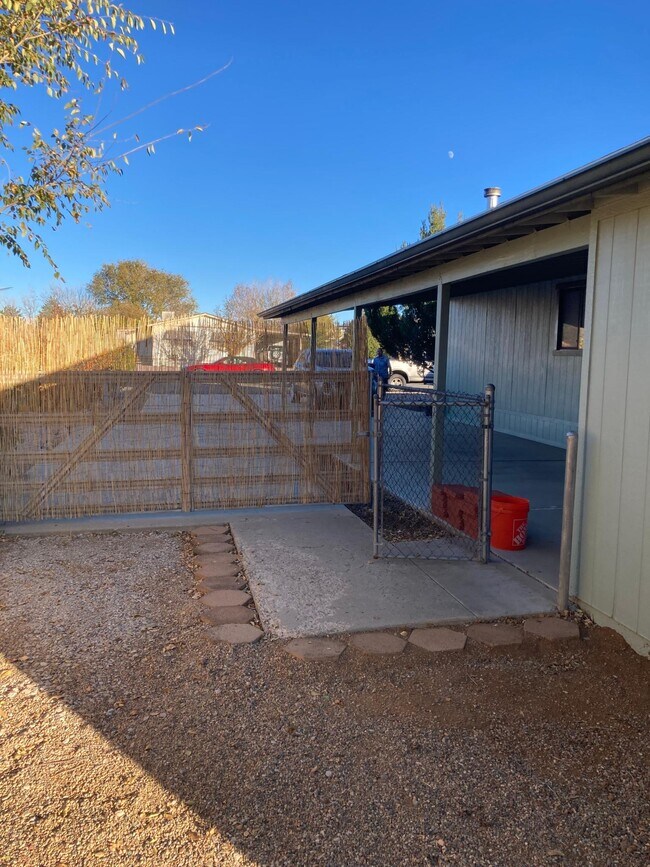 Building Photo - 3170 Samaritan Way