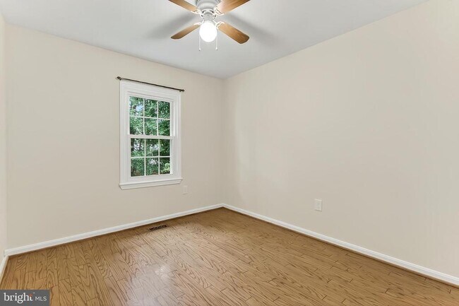 Building Photo - 7836 Ashley Glen Rd