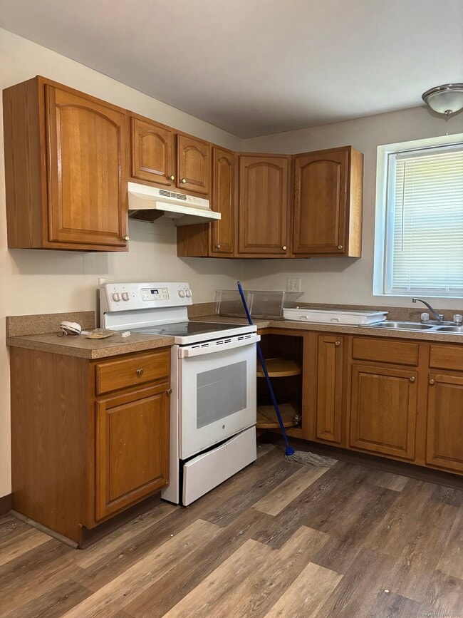 Building Photo - 36 Elmview Cir