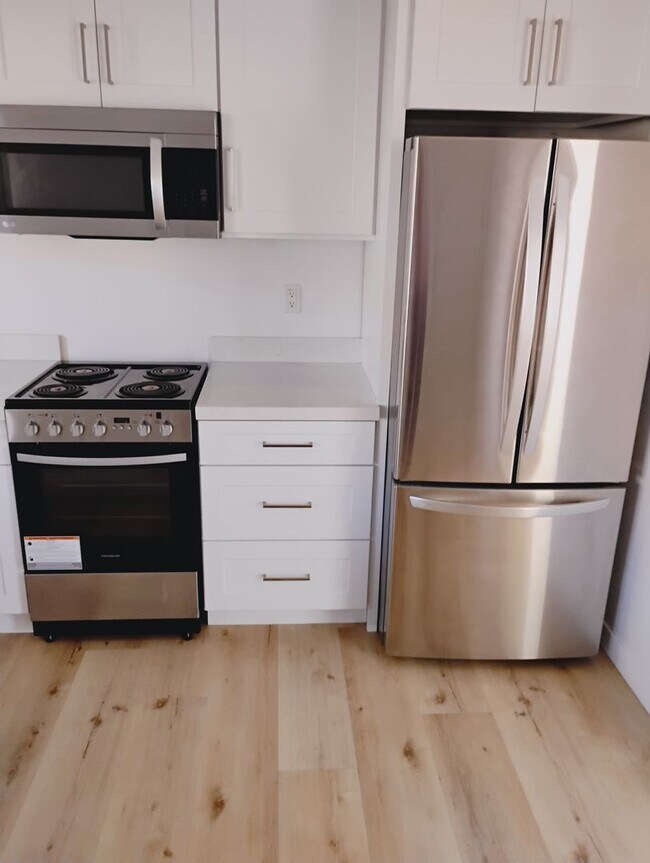 Building Photo - 6060 La Prada St