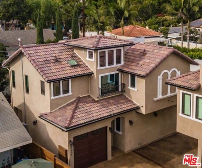 Building Photo - 3035 Wesley St