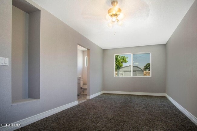 Building Photo - 5837 Marlin Dr