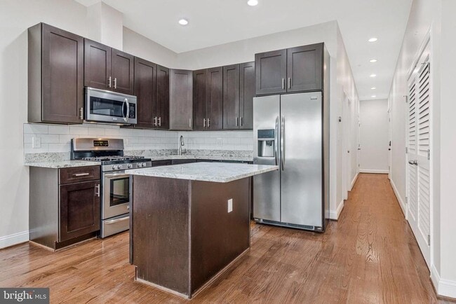 Building Photo - 1620 Massachusetts Ave SE