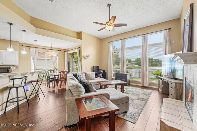 Building Photo - 1629 Sandy Springs Dr