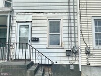 Building Photo - 420 Liberty St