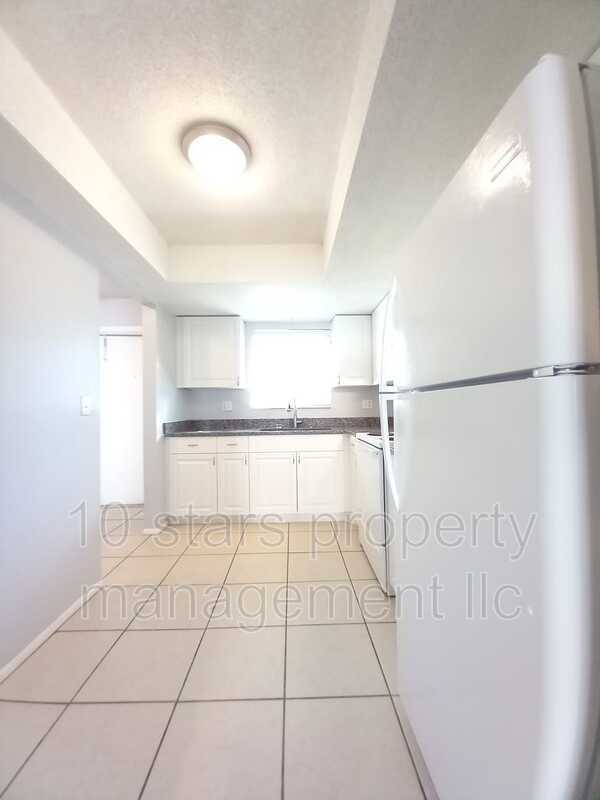 Building Photo - 4729 39th Ave N