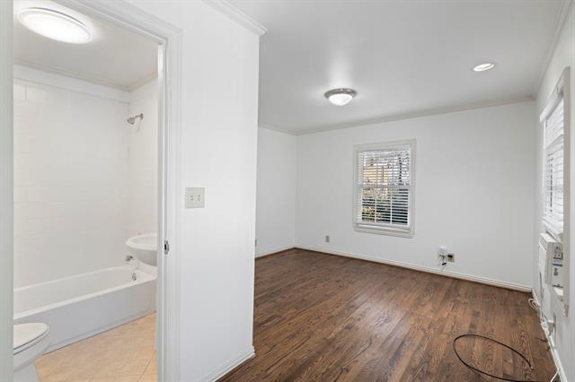 Building Photo - 8530 Jourdan Way