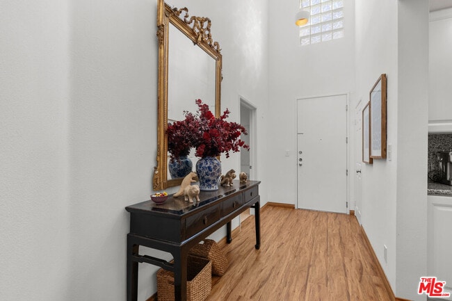 Building Photo - 12000 Goshen Ave