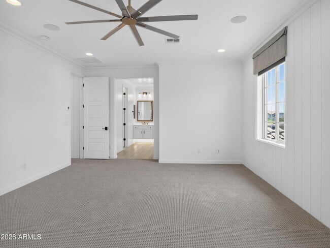 Building Photo - 2141 E Flamingo Way