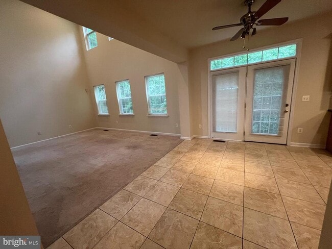 Building Photo - 12 Rivers Edge Terrace