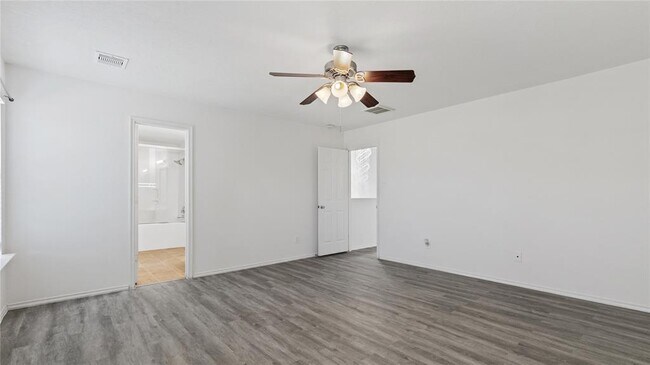 Building Photo - 13234 Skyview Landing Dr