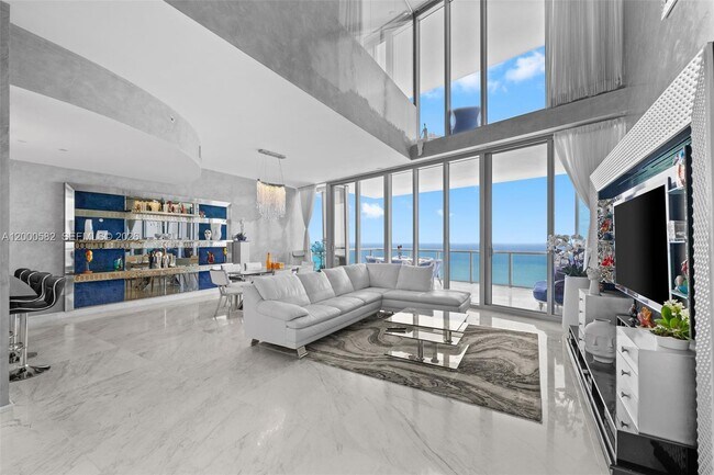 Building Photo - 17121 Collins Ave