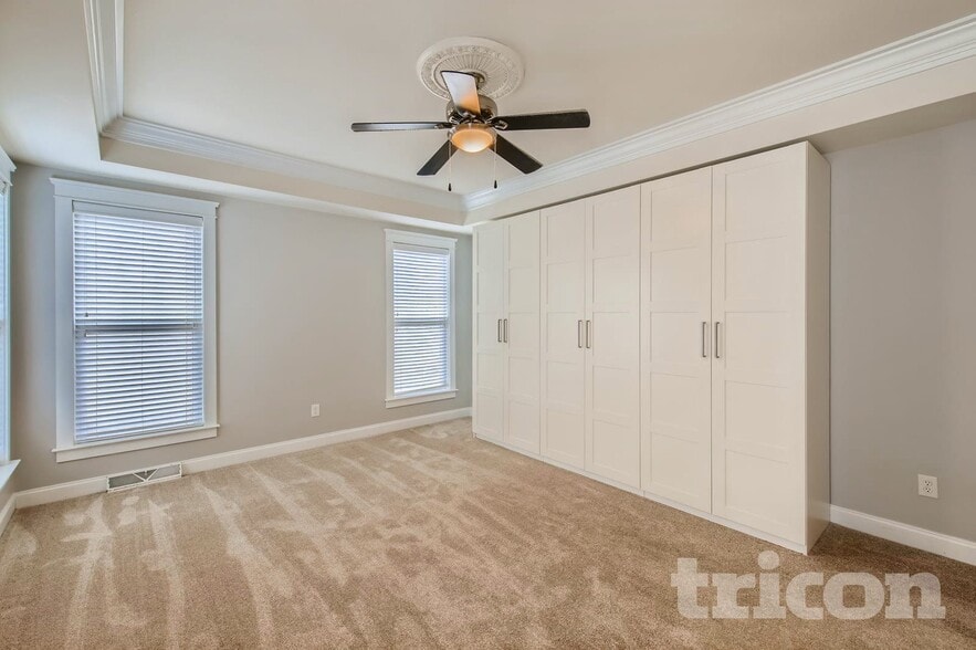 Building Photo - 1519 Peak Ct