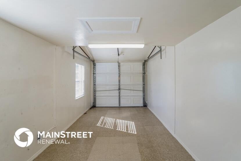 Building Photo - 4233 Anthony Ln