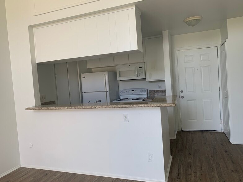 Building Photo - 808 Coriander Dr