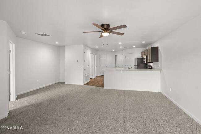Building Photo - 1826 Kestrel Cir