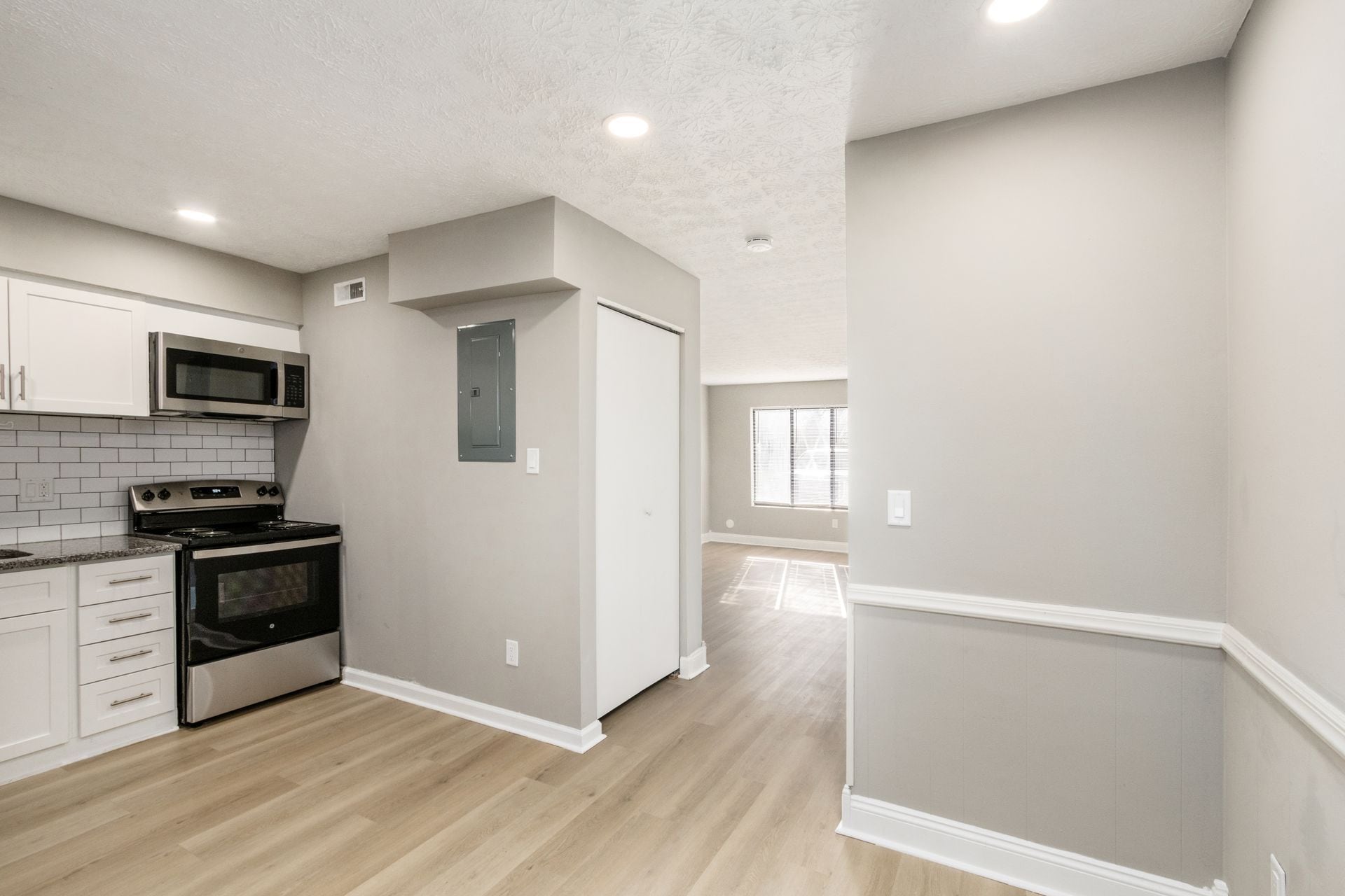 Building Photo - 3130 Francinelane Dr