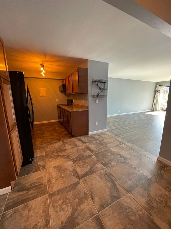 Building Photo - West Ann Arbor Condo: 2 Bed, 2 Bath with Indoor Pool & Patio