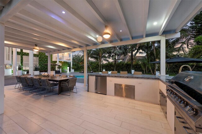 Building Photo - 5801 Melaleuca Rd