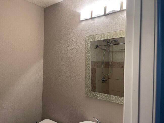 Building Photo - 4539 Guadalajara Dr