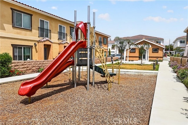 Building Photo - 16408 Valencia Ave
