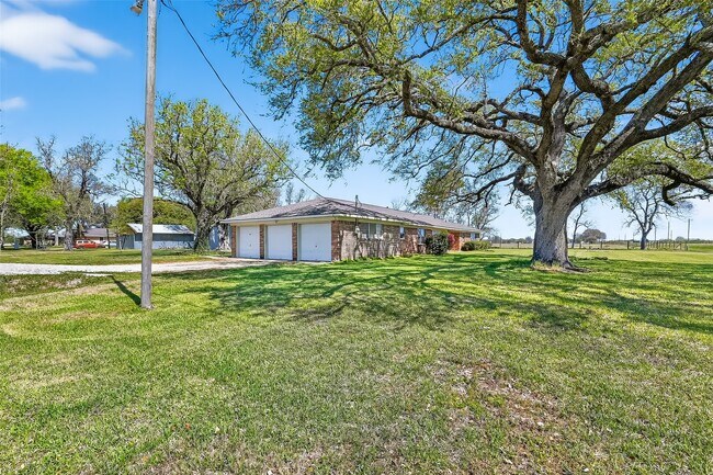 Building Photo - 11934 FM 1994 Rd