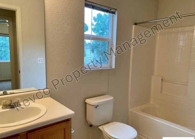 Building Photo - 3433 Bale Dr