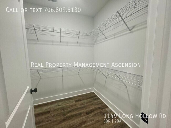 Building Photo - 1149 Long Hollow Rd