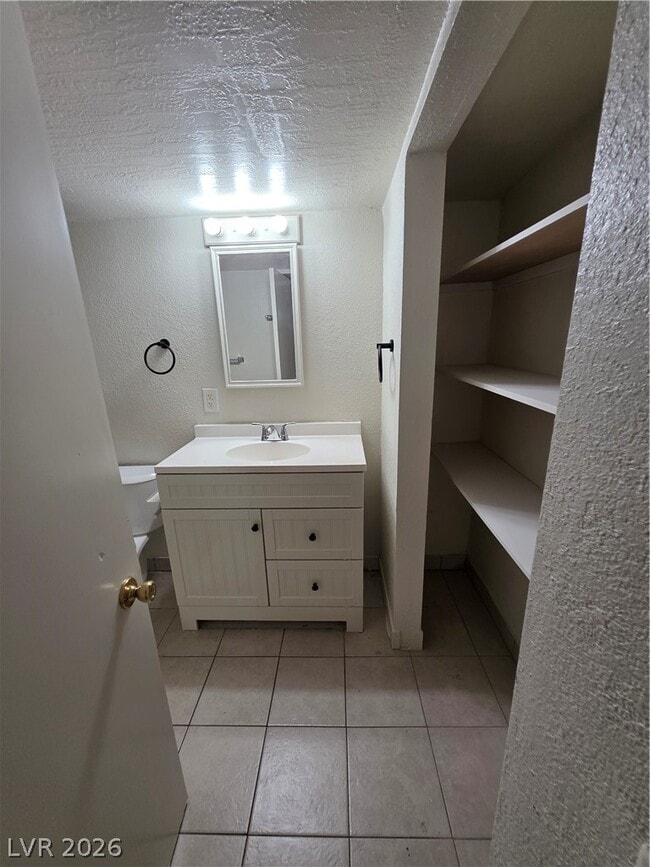 Building Photo - 1427 San Felipe Dr