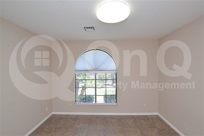 Building Photo - 510 S Lagoon Dr