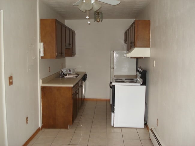 Interior Photos - 3567 Bosworth Rd