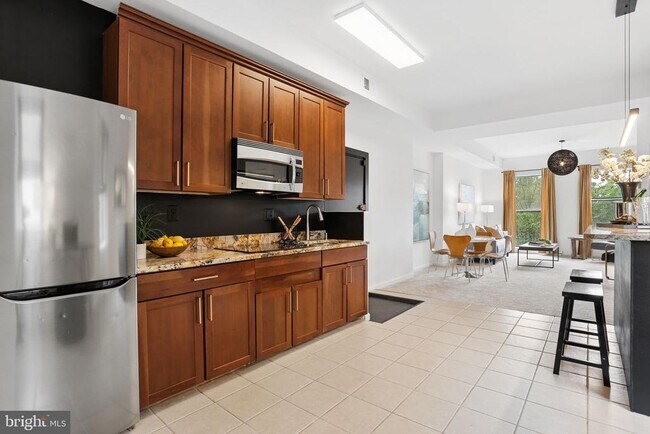 Building Photo - 1605 7th St NW