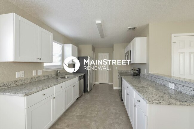Building Photo - 3 Bedroom Pet-Friendly Home in San Antonio, TX with Main Street Renewal