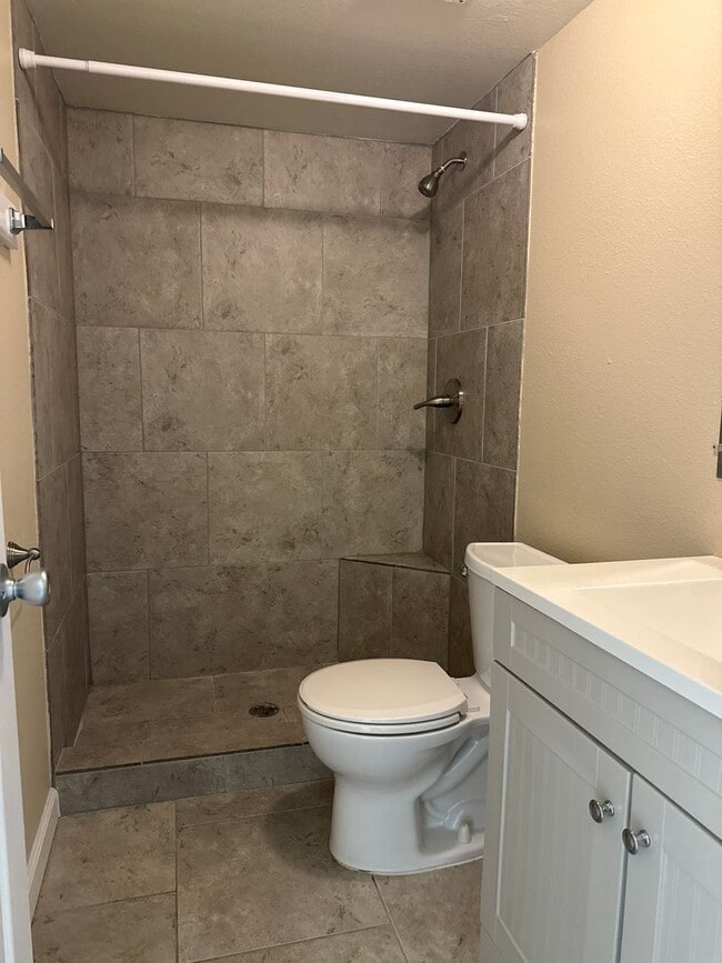 Building Photo - 2/2 Mobile Home Available to RENT