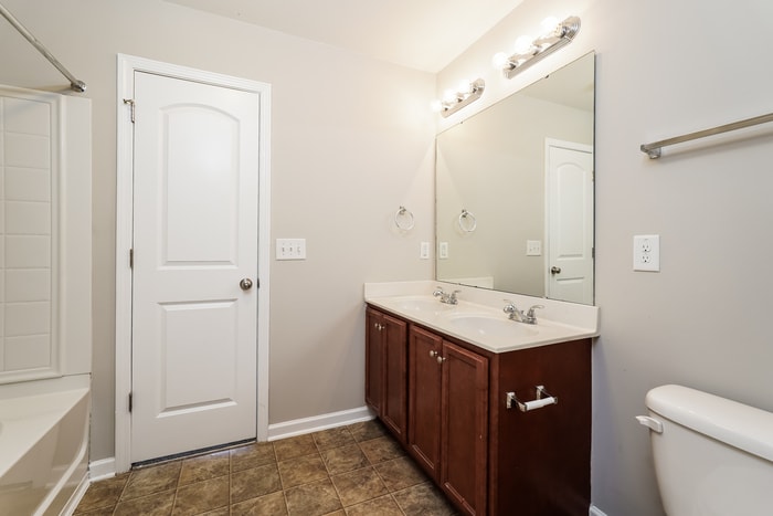 Building Photo - 100 Hadley Dr