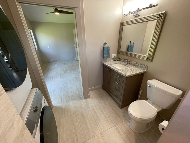 Building Photo - Experience Island Living in a Renovated 2-...