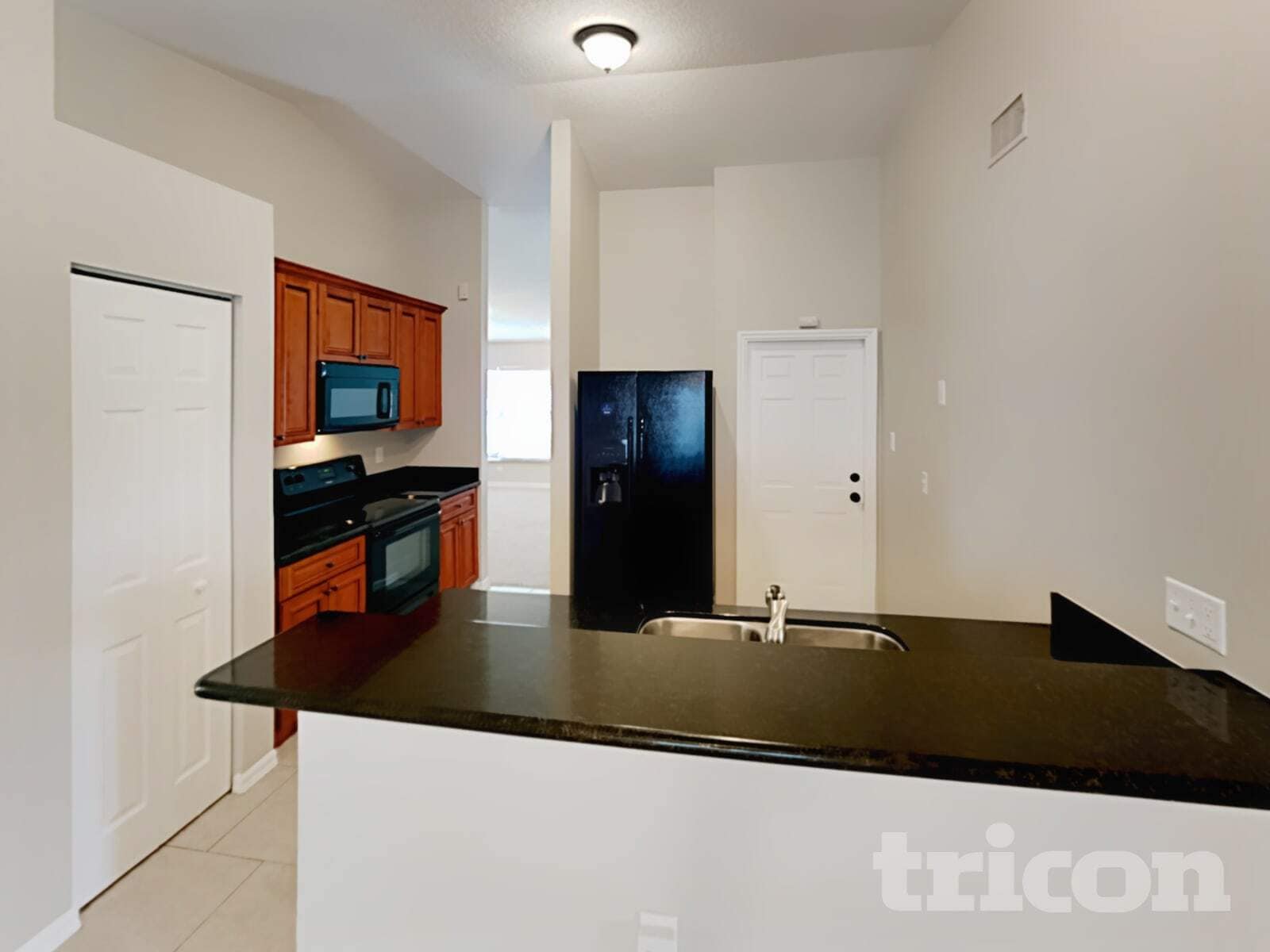 Building Photo - 1403 14th St W