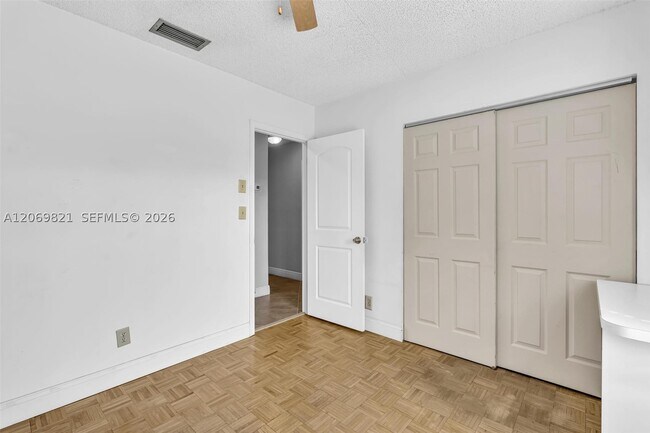 Building Photo - 18232 104th Terrace S