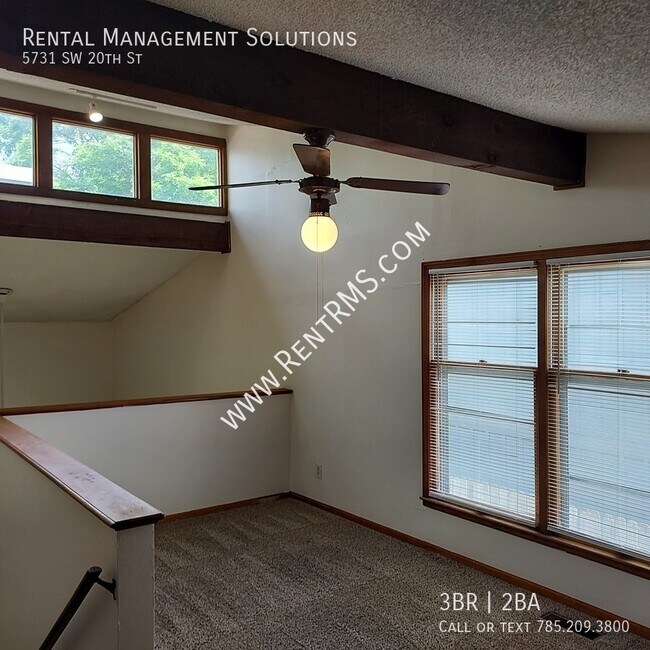 Building Photo - 5731 SW 20th St