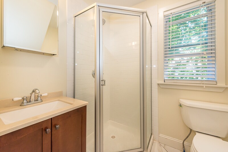 Building Photo - 31 Champney St