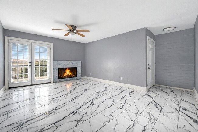 Building Photo - 12500 Sandpiper Dr