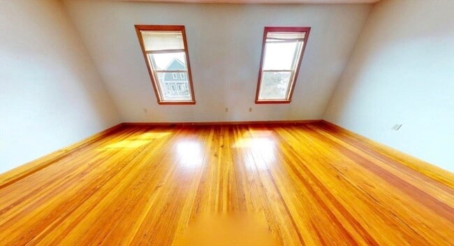 Building Photo - 27 Princeton St