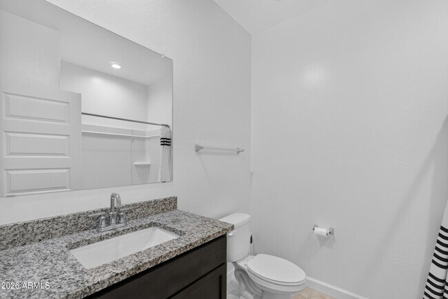 Building Photo - 1823 W Sombra Ave