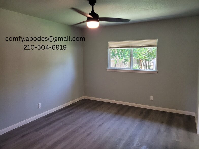 Building Photo - 5414 Green Grove St