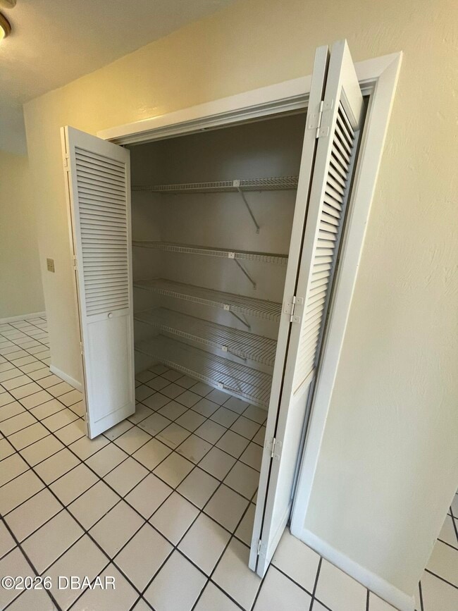 Building Photo - 524 Pelican Bay Dr