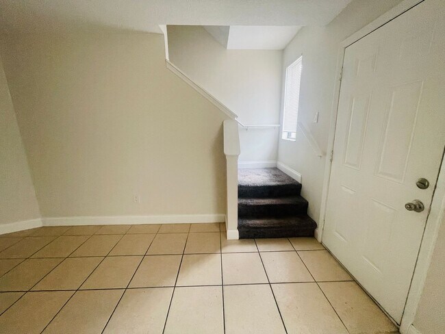 Building Photo - HIDDEN CREEK CONDO-1602 Bending Brook Way #270 Orlando FL 32807