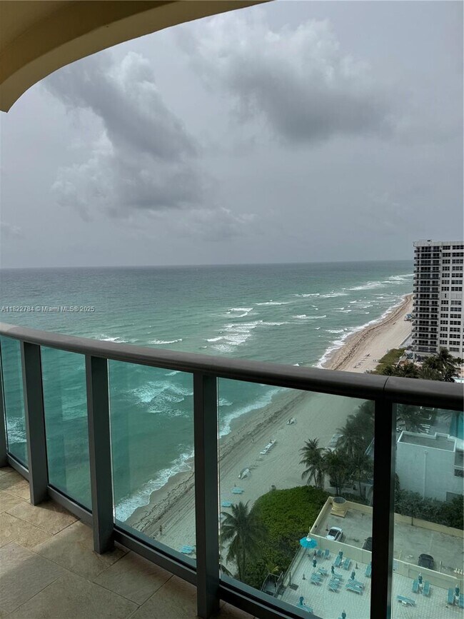 Building Photo - 2501 S Ocean Dr