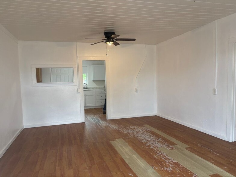 Building Photo - 7599 Azusa Ave