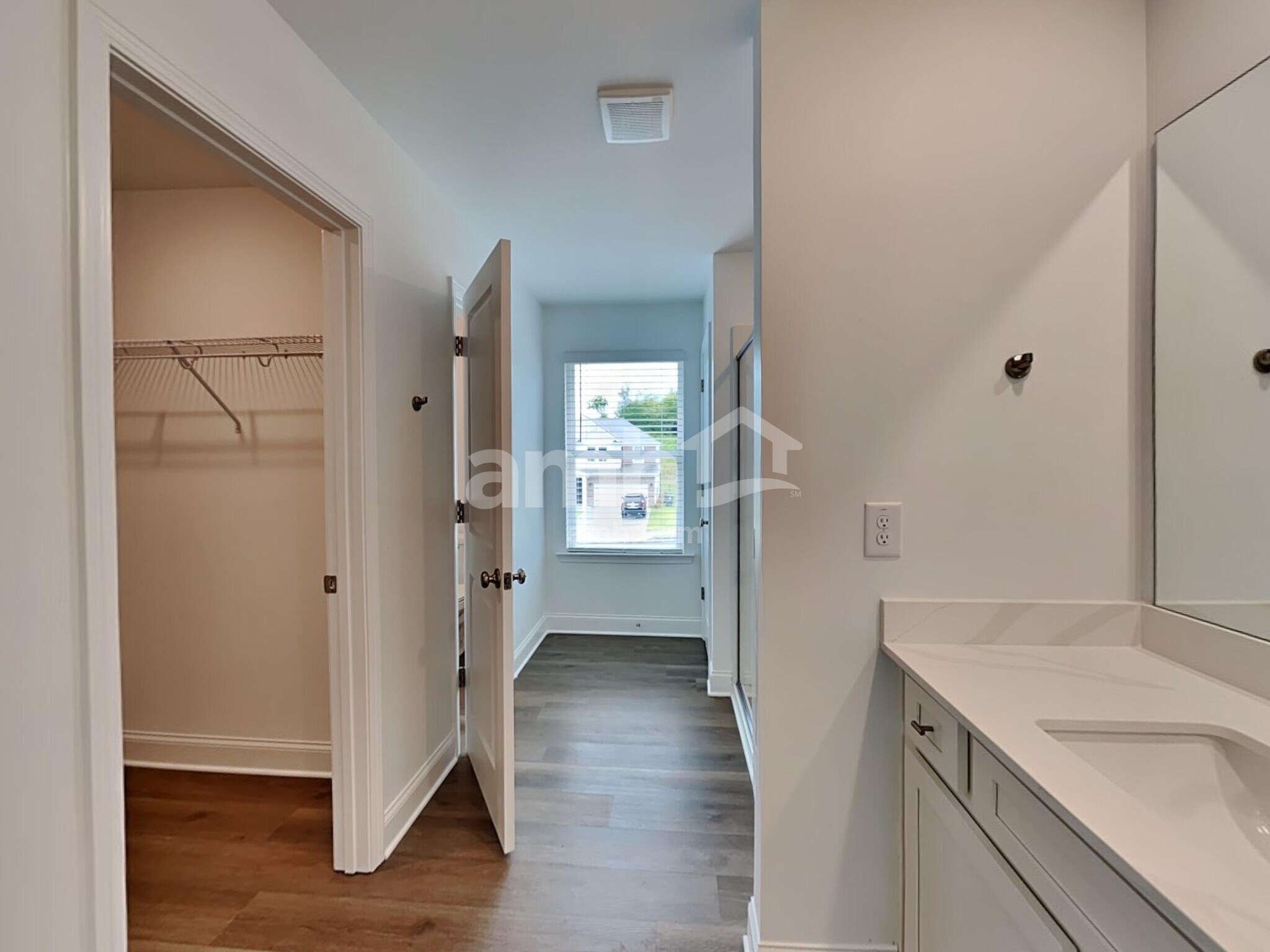 Building Photo - 1394 Soapstone Rd